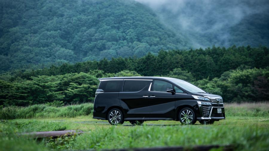  Toyota Vellfire ZG 2018 года  (фото 4 из 23)